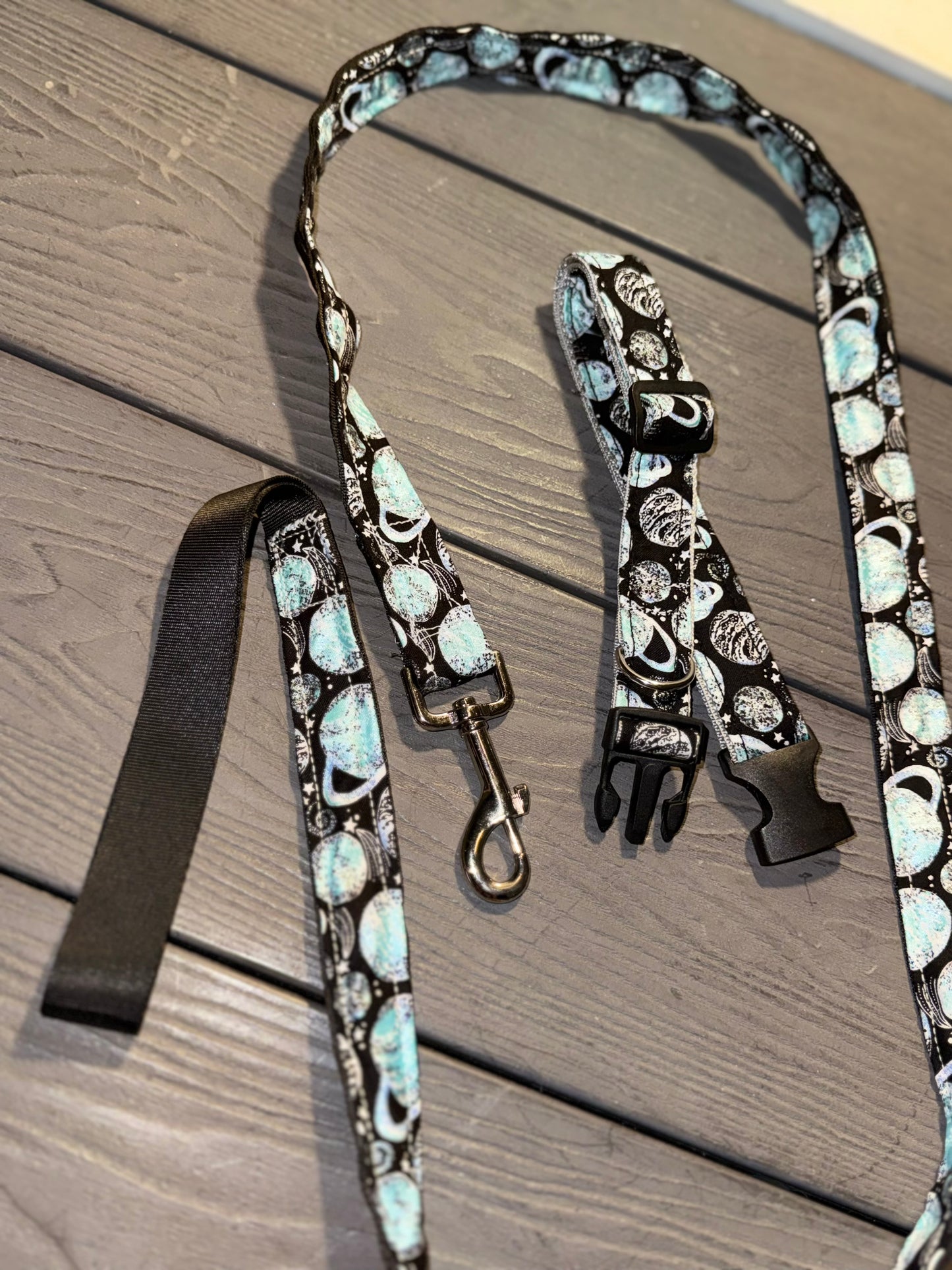Planets Leash and Collar Set